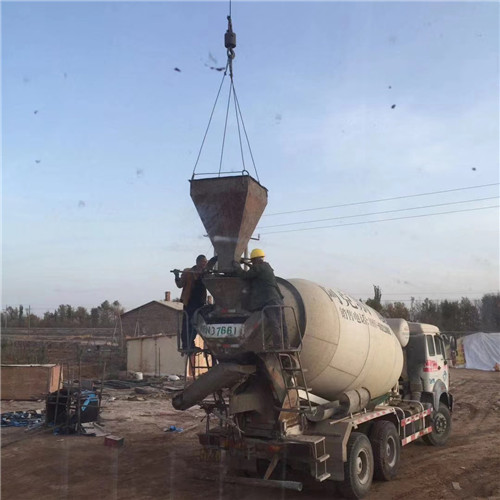 平山区“精准瞄准”—— 吊车的 “定位导航” 技术